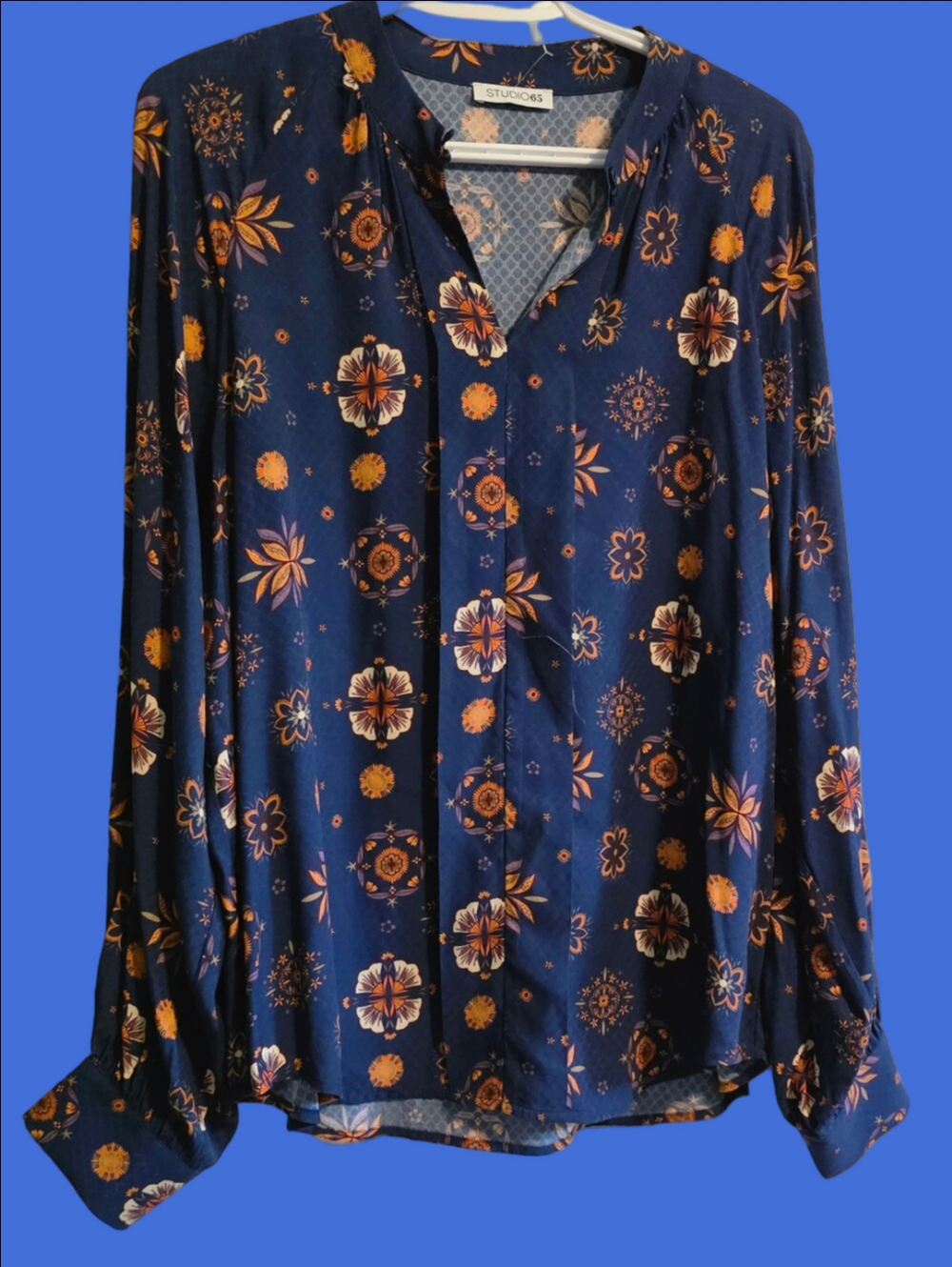 4/$67 Deal! Vintage Navy Blue Floral Button-Up Blouse